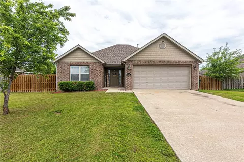 3038 Rosemary Ave, Springdale, AR 72764