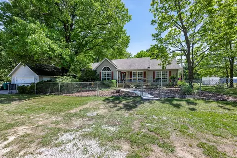 13531 El Montano Rd, Rogers, AR 72758