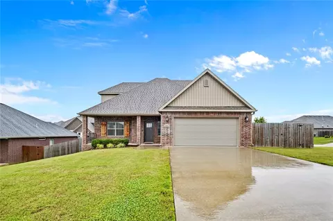 511 Oak Run Ln, Cave Springs, AR 72718