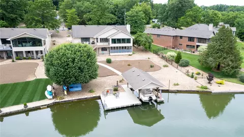 28 Rannoch Dr, Bella Vista, AR 72715