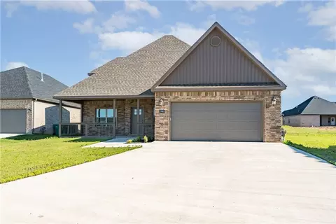 1940 Lordsburg Ct, Bentonville, AR 72713
