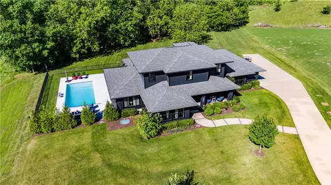 1830 Westend Ave, Centerton, AR 72719