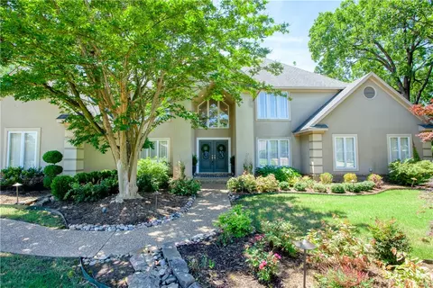 1800 Queensbury, Fort Smith, AR 72908 photo 2