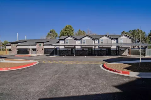 911 N Rupple Rd #104, Fayetteville, AR 72704