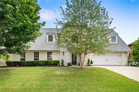 5207 44th Pl, Rogers, AR 72758