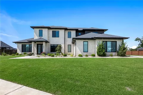 8407 W Migration Way, Bentonville, AR 72712