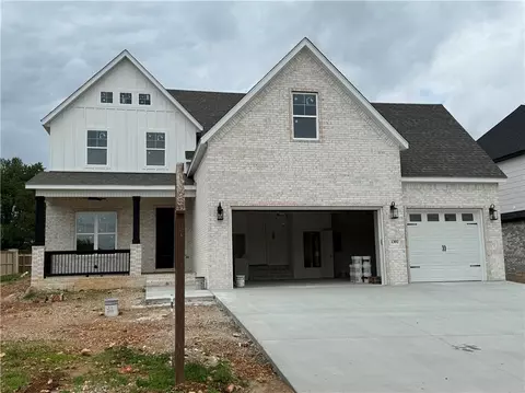 1302 SW Clarendon Ave, Bentonville, AR 72713