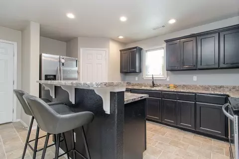Kitchen - 313 E Glendale Ln, Rogers, AR 72758 photo 1 of 4