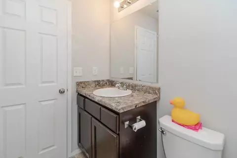 Bath - 313 E Glendale Ln, Rogers, AR 72758 photo 5 of 5