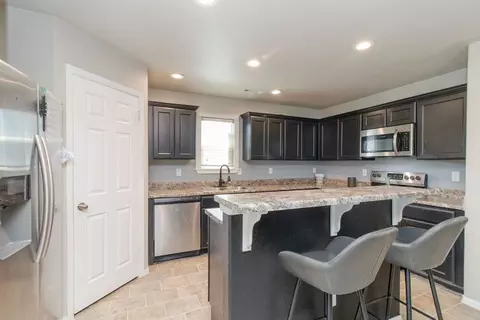 Kitchen - 313 E Glendale Ln, Rogers, AR 72758 photo 4 of 4