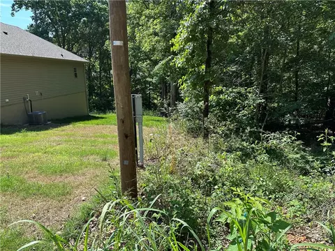 2 Banff Drive, Bella Vista, AR 72715
