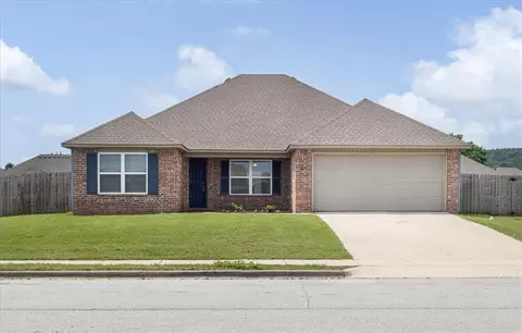933 Ethan James St, Elkins, AR 72727