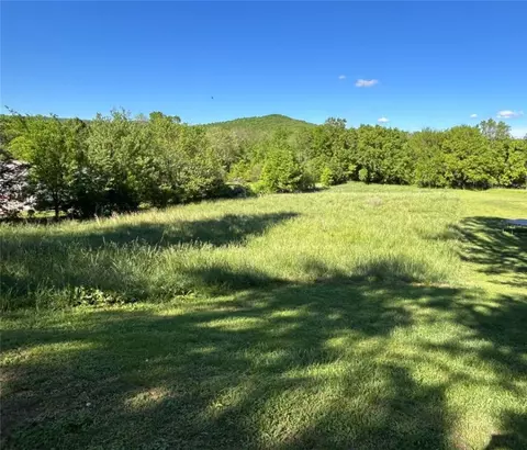 1340 Mcknight Ave, West Fork, AR 72774
