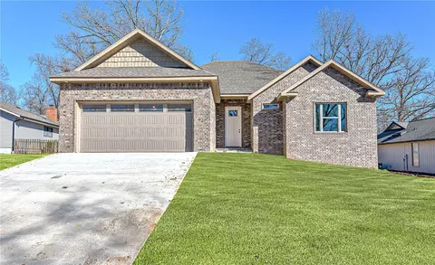 3 Sandon Ln, Bella Vista, AR 72715