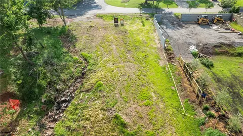 1200 NE Fillmore St, Bentonville, AR 72712