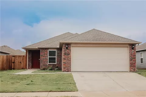 1017 Starling St, Fayetteville, AR 72701