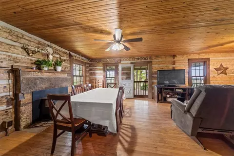 Dining - 14785 Tomato Wc 215 Rd, West Fork, AR 72774 photo 2 of 2