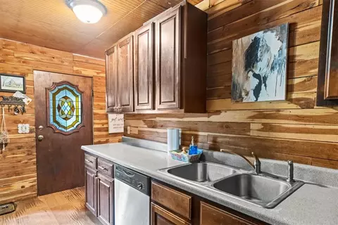 Kitchen - 14785 Tomato Wc 215 Rd, West Fork, AR 72774 photo 1 of 4