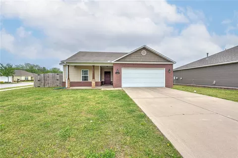 1189 S Gentle Valley Dr, Fayetteville, AR 72704