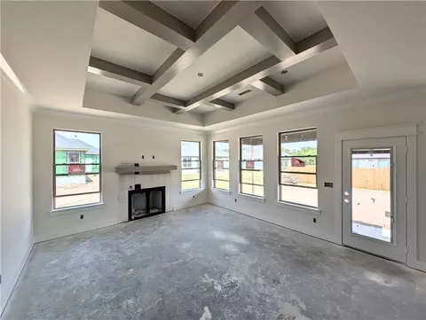 671 Dillon St, Bentonville, AR 72713