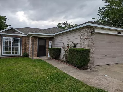 2488 Victoria St, Springdale, AR 72764