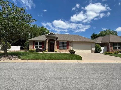 17 Addison Ln, Bella Vista, AR 72715