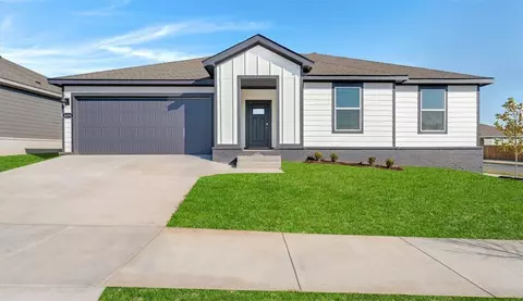 4494 W Canyon Run Dr, Fayetteville, AR 72704