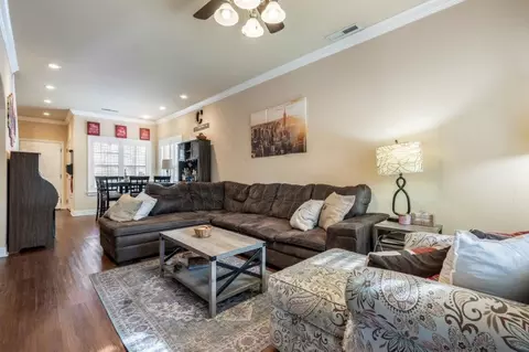 910 Dixson St, Rogers, AR 72758 photo 5
