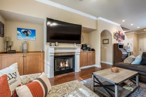 910 Dixson St, Rogers, AR 72758 photo 4