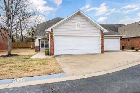 910 Dixson St, Rogers, AR 72758 photo 2