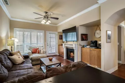 910 Dixson St, Rogers, AR 72758 photo 6