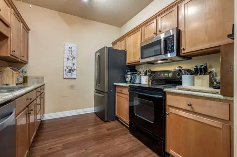 910 Dixson St, Rogers, AR 72758 photo 8