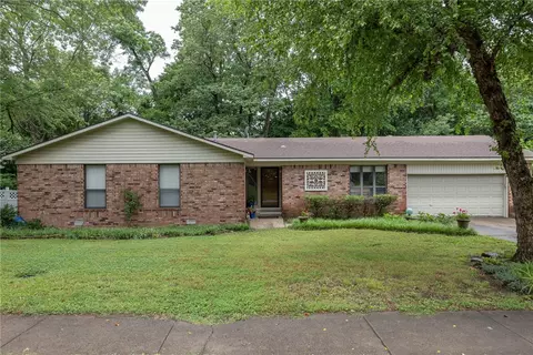 1901 E Overcrest St, Fayetteville, AR 72703