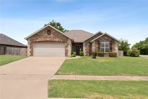 4922 Tumbleweed St, Fayetteville, AR 72704