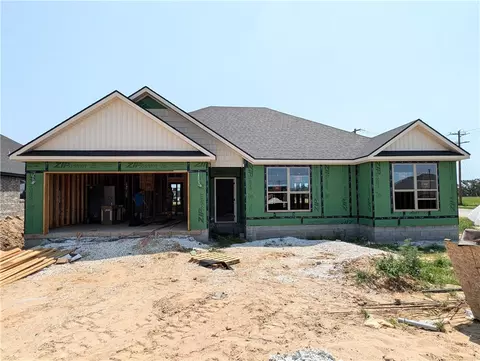 761 Marianne St, Bentonville, AR 72713