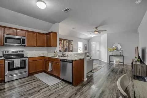 2023 S B Pl, Rogers, AR 72758