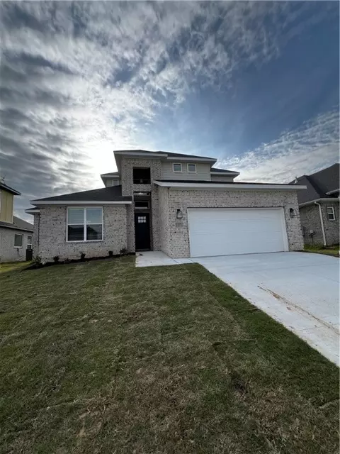 1071 Mammoth St, Bentonville, AR 72713