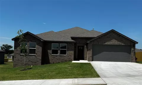 1022 Pebble Dr, Prairie Grove, AR 72753