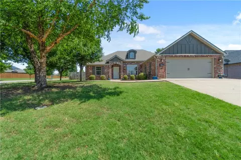 3001 SW Pine Valley Dr, Bentonville, AR 72712