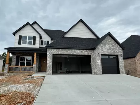 1300 SW Clarendon Ave, Bentonville, AR 72713