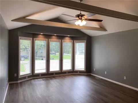 104 W Benton St, Gentry, AR 72734