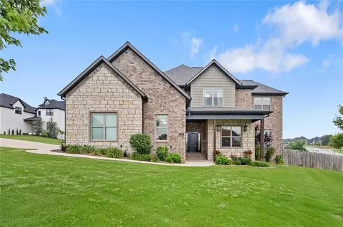 300 Keeler Cir, Cave Springs, AR 72718