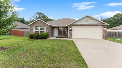 3709 Alliance Dr, Springdale, AR 72764