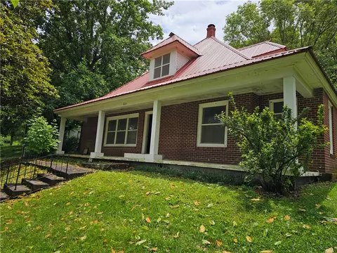 6987 W Wheeler Rd, Fayetteville, AR 72704