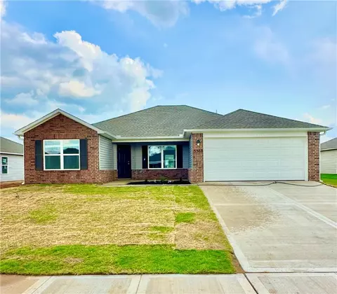 3308 E Hagen St, Siloam Springs, AR 72761