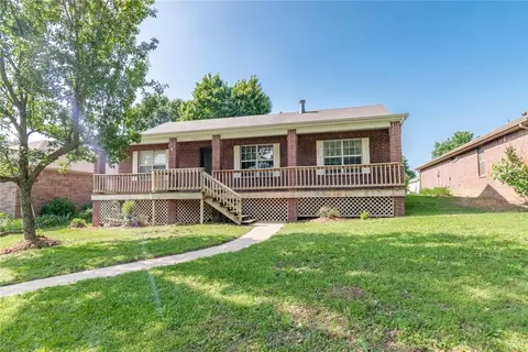 5641 Reliance St, Fayetteville, AR 72704