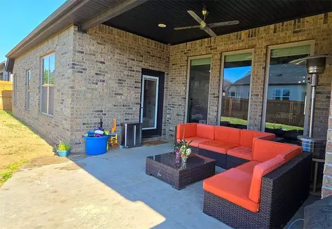 Exterior - 700 Chaparral St, Centerton, AR 72719 photo 2 of 4