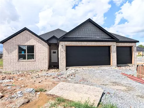 2060 Ferris Pl, Bentonville, AR 72713