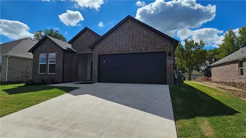 4169 Blossom Ave, Springdale, AR 72764
