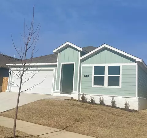 2615 N Snowball Dr, Fayetteville, AR 72704